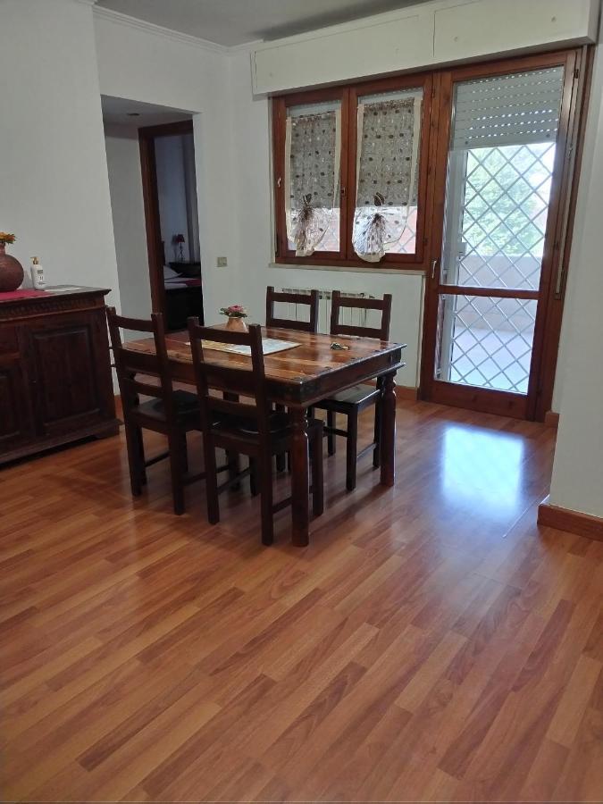 Appartamento Con Due Camere Pressi Eur Rom Exterior foto